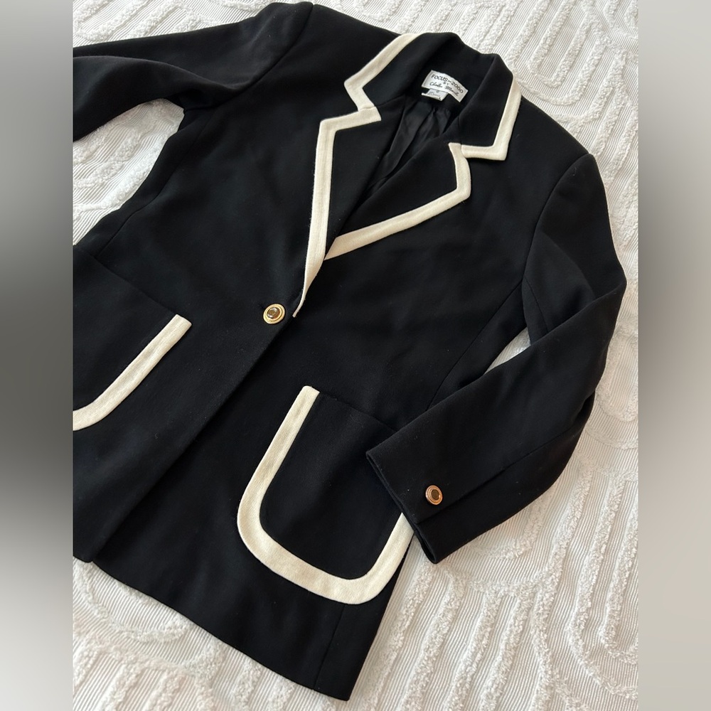 Vintage Black Blazer Cream Contrast Trim Gold Button Preppy Classic Jacket